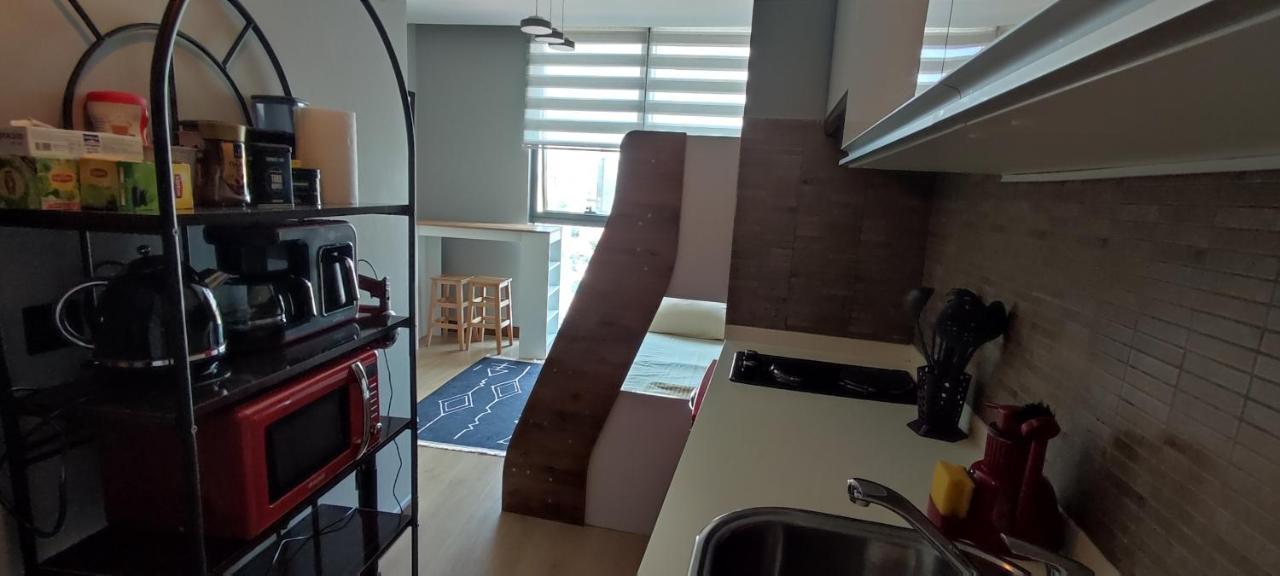 Apartamento Studyo At High Flat Estambul Exterior foto